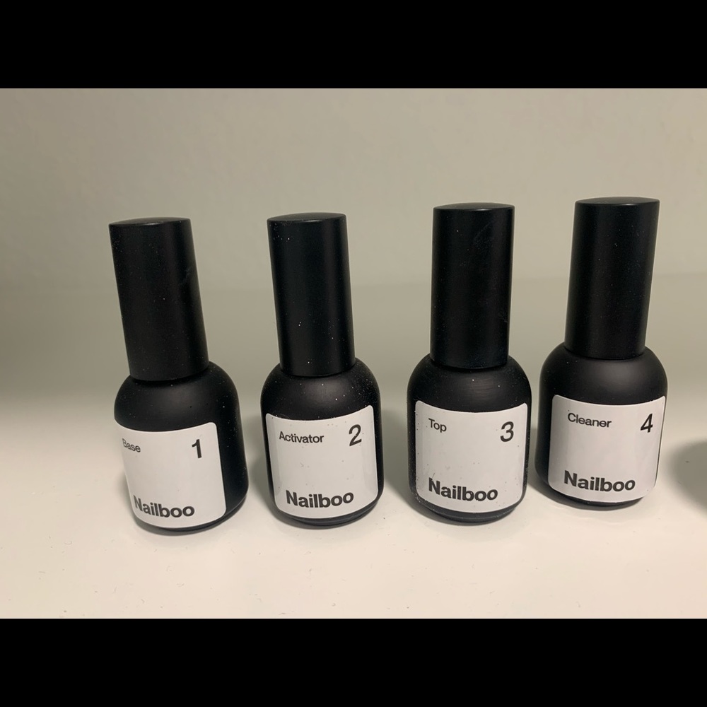 Nailboo powder dip set.